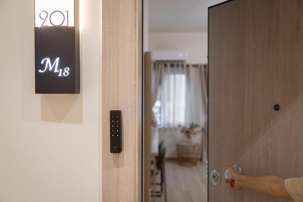 M18 Studios Monastiraki Gems アテネ エクステリア 写真